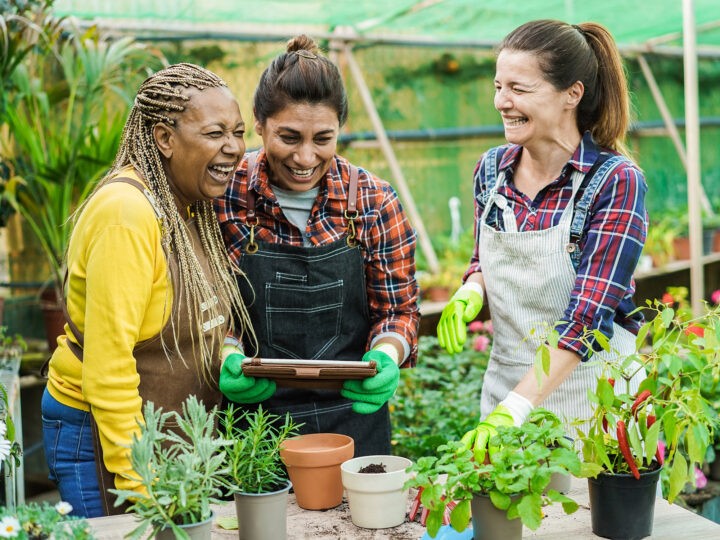 Women discussing the top 3 employee engagement tips for 2025